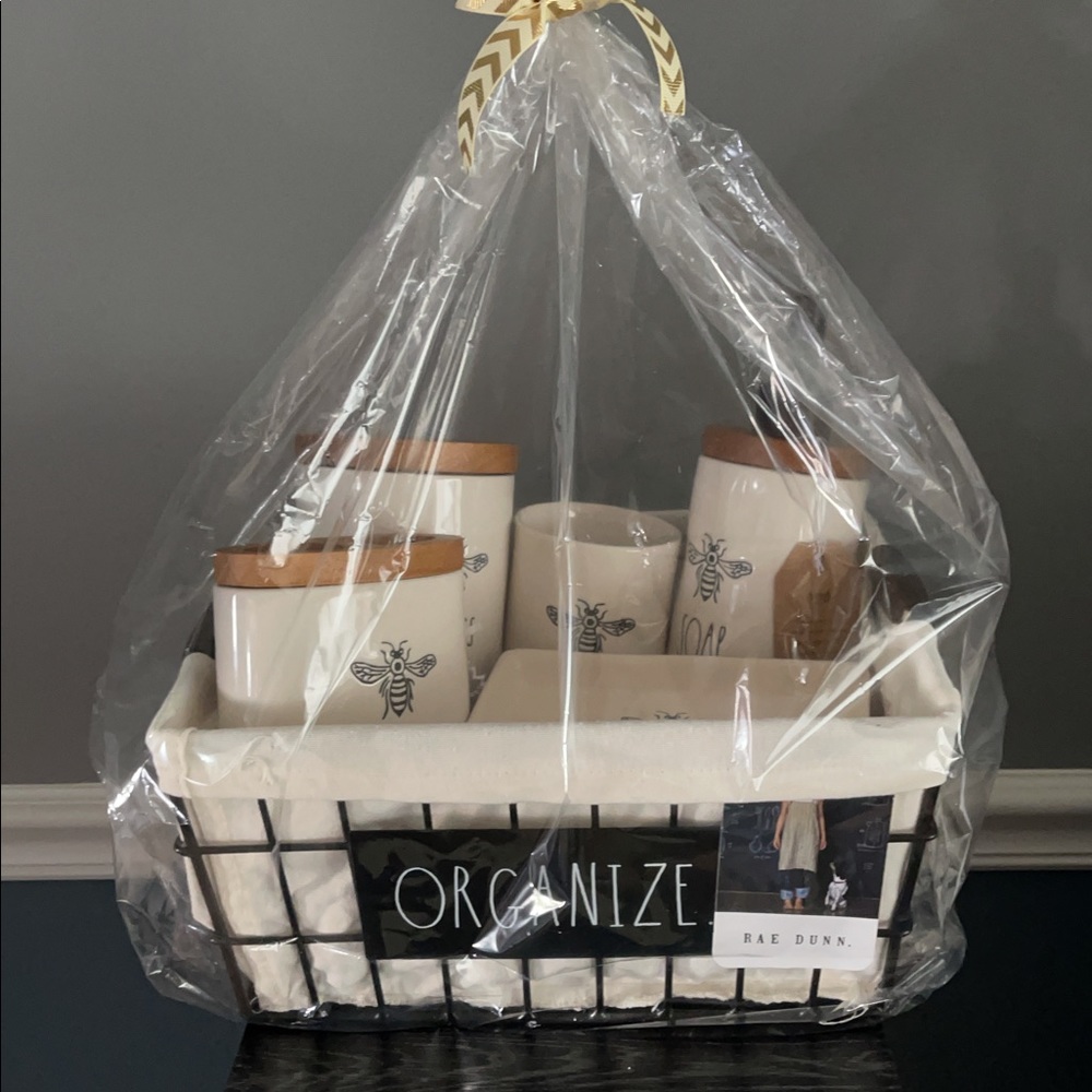 Rae Dunn Complete Bathroom Set